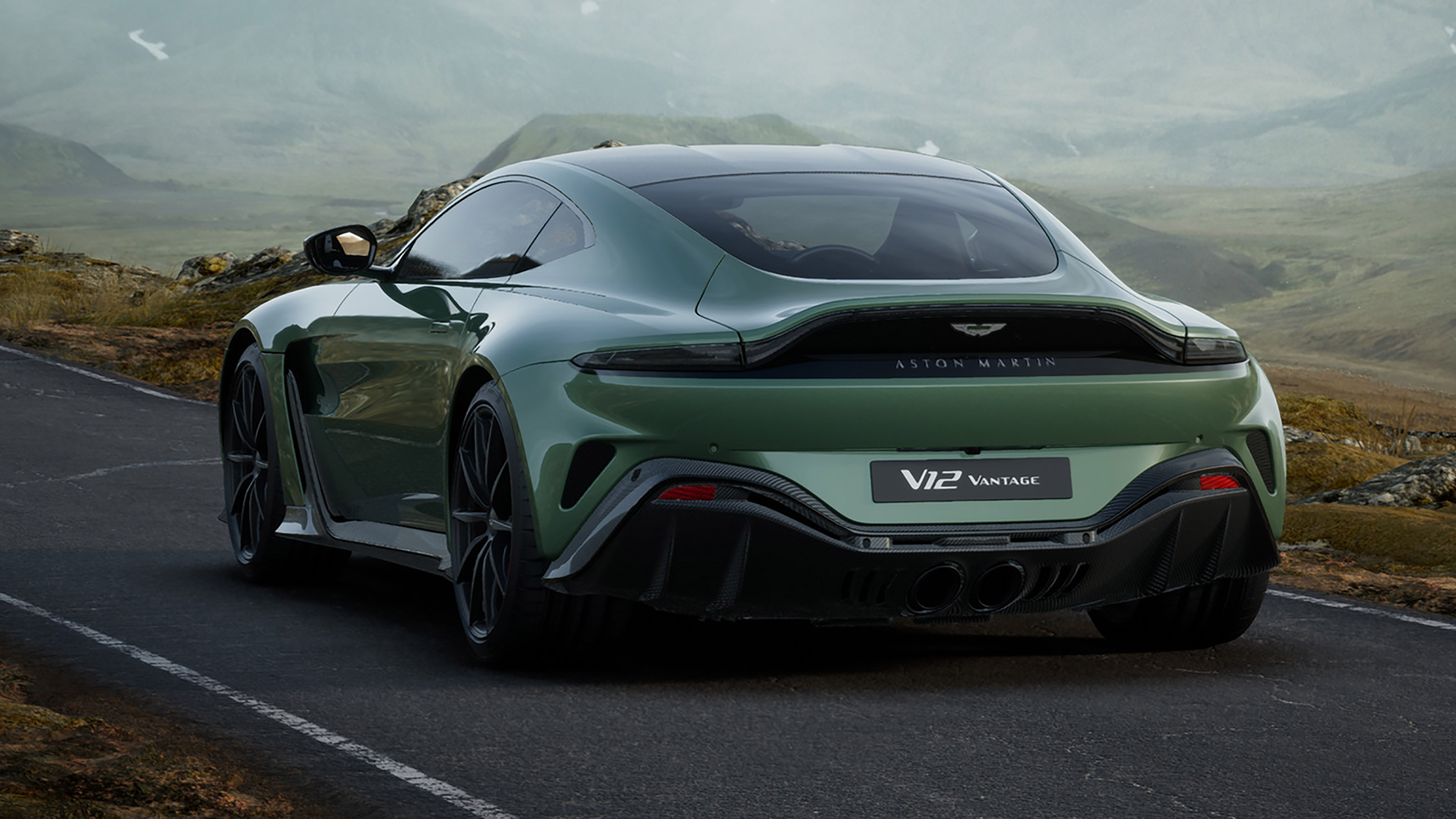 Aston martin v12 vantage 2022 wallpapers
