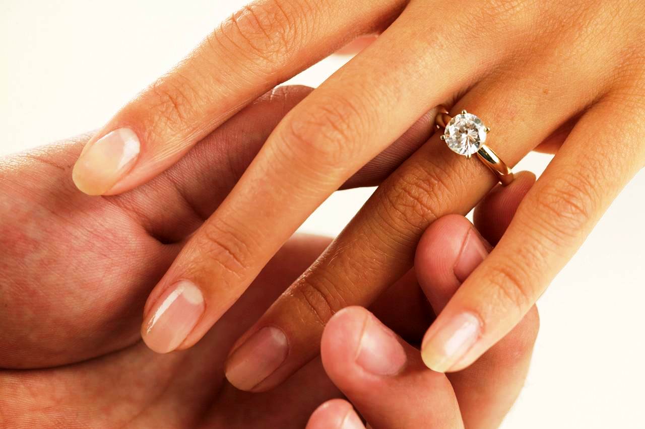 Engagement screensavers and engagement rings wallpapers. Engagement Wallpapers Wallpaper Cave