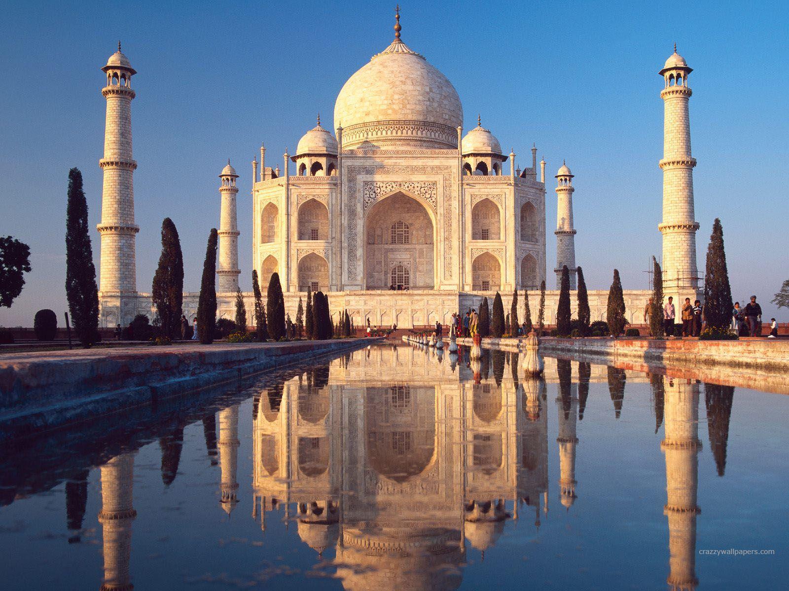 The world's most spectacular monument to a lost love, the taj mahal is a magnificent memorial. Taj Mahal Agra Wallpapers Wallpaper Cave