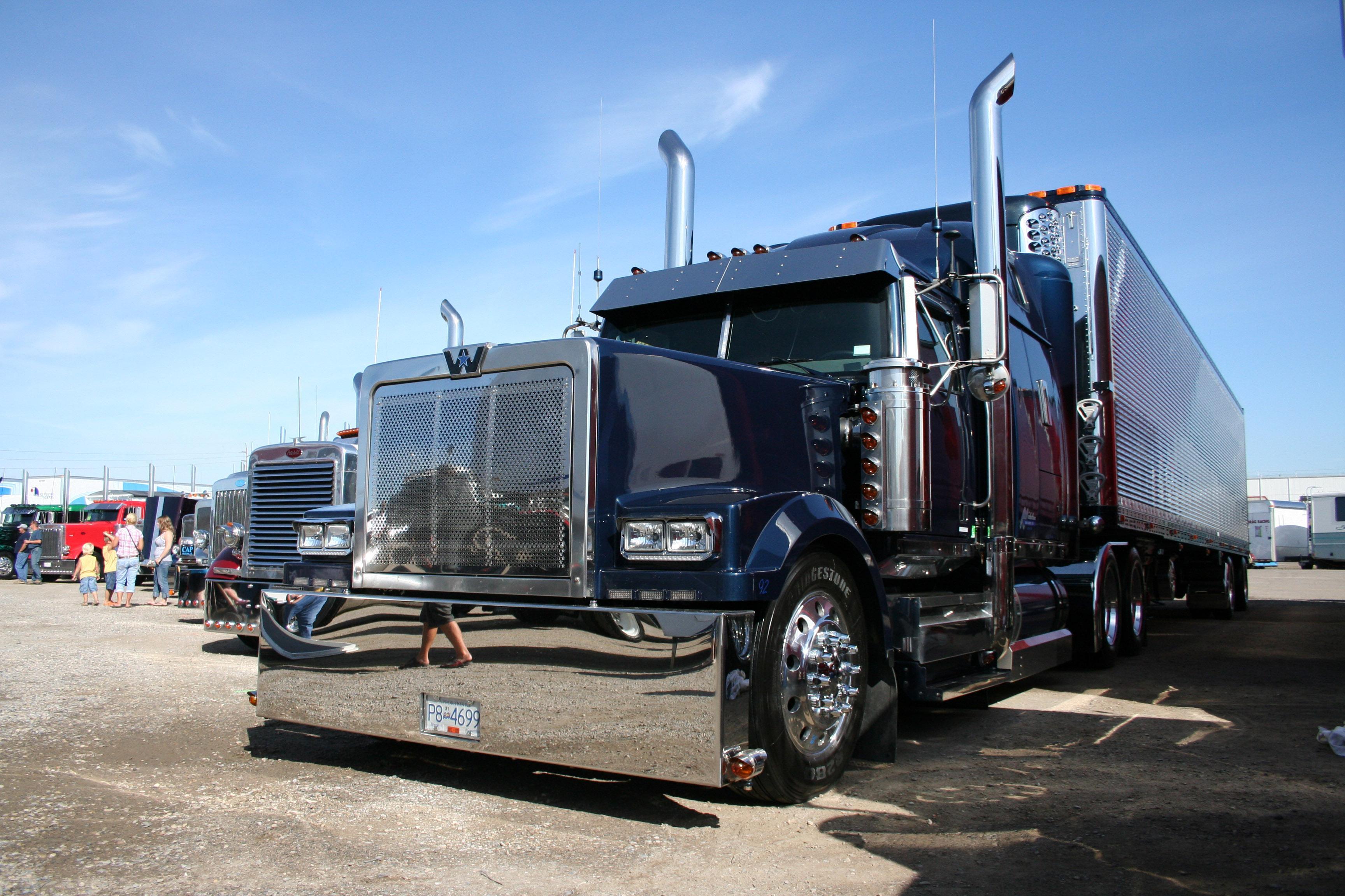 Canada truck wallpapers