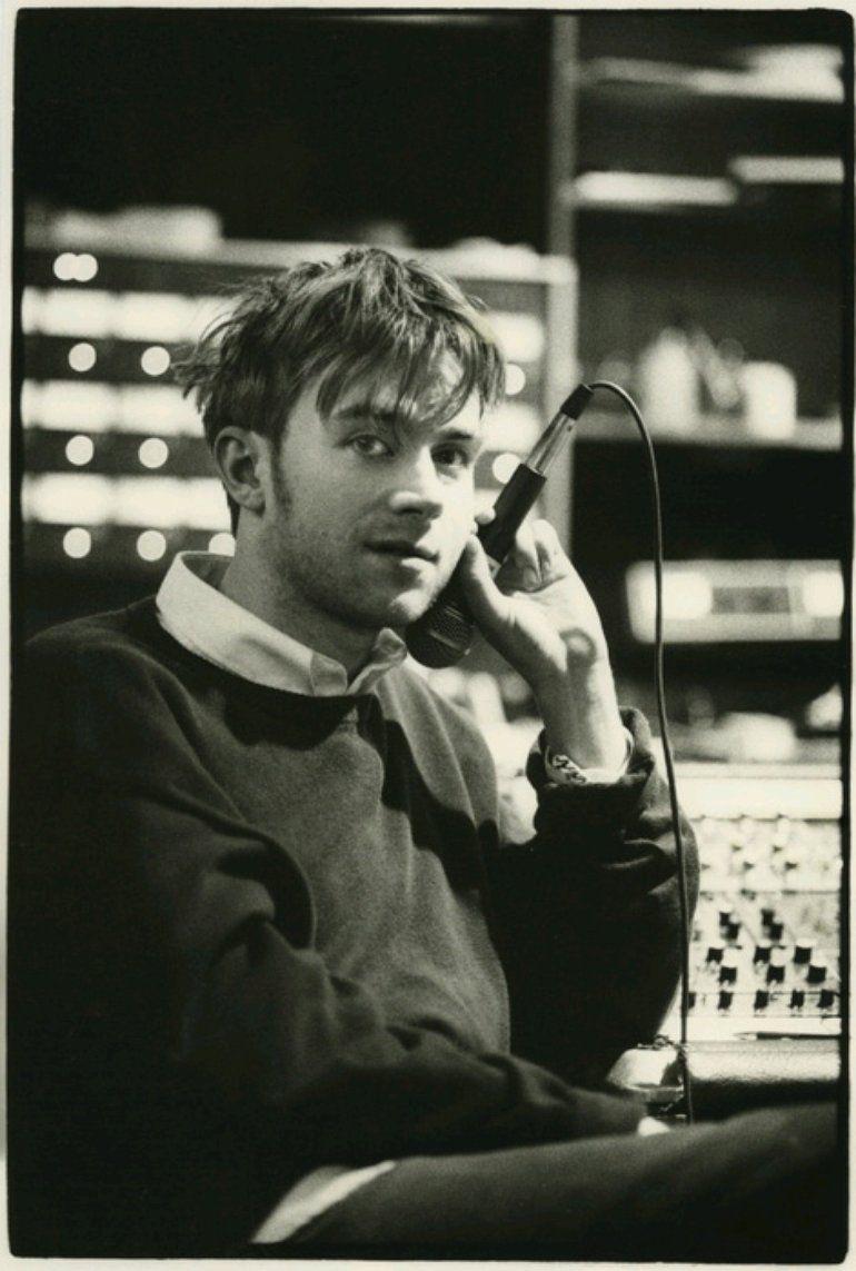 Damon Albarn 90S Haircut : Damon Albarn Wallpapers - Wallpaper Cave