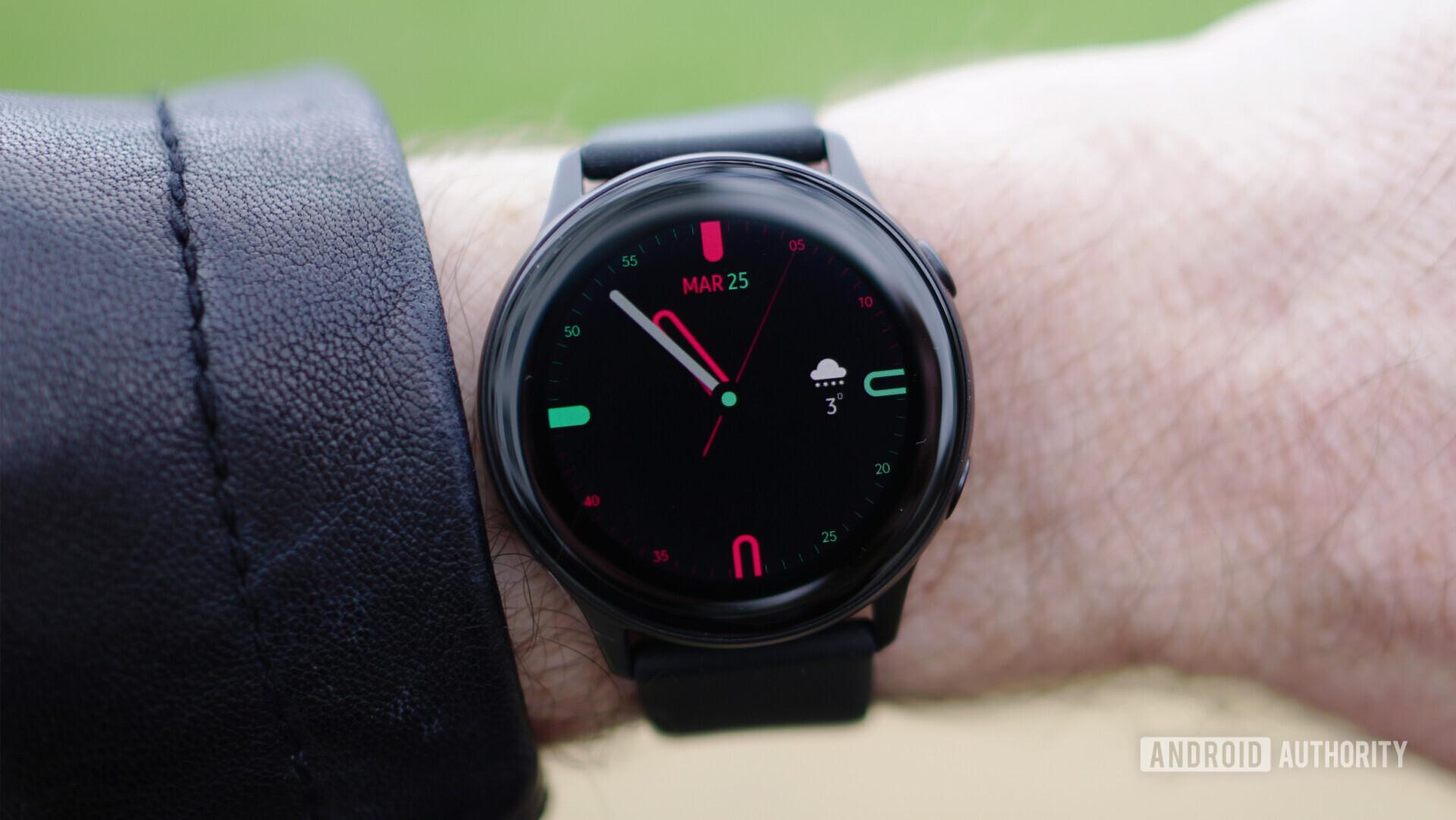 For a watch face that's on the move as much as you are, live wallpaper offers less static backgrounds for your samsung device. Samsung Galaxy Watch Active Wallpapers Wallpaper Cave