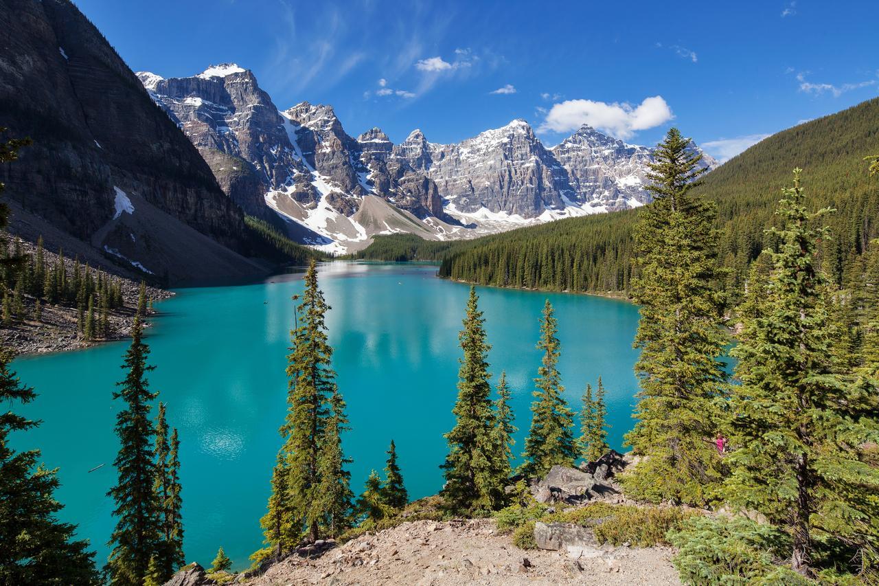 Moraine lake canadian rockies wallpapers