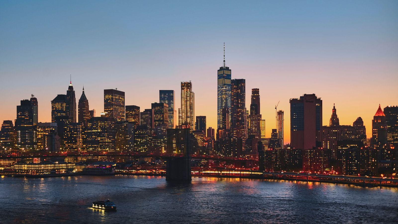 New York Skyline At Night Wallpaper
