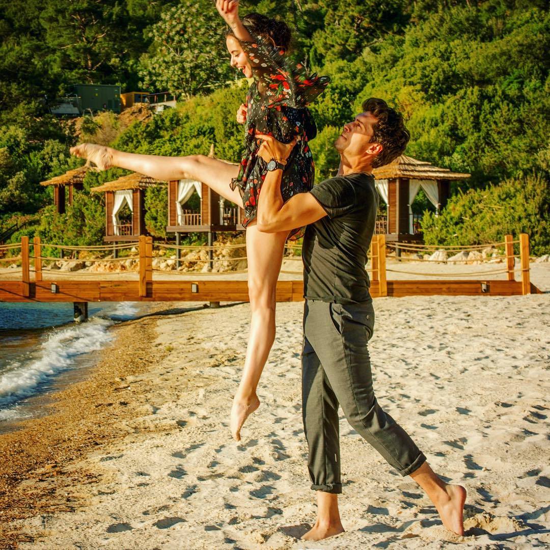  on ezgi senler wallpapers