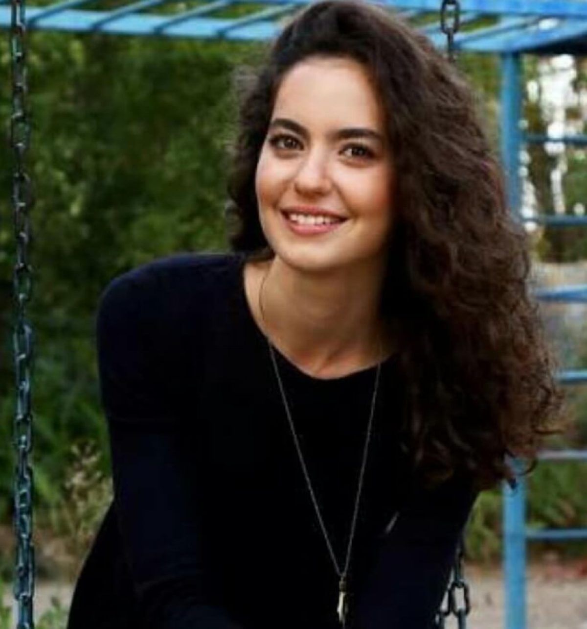  on ezgi senler wallpapers