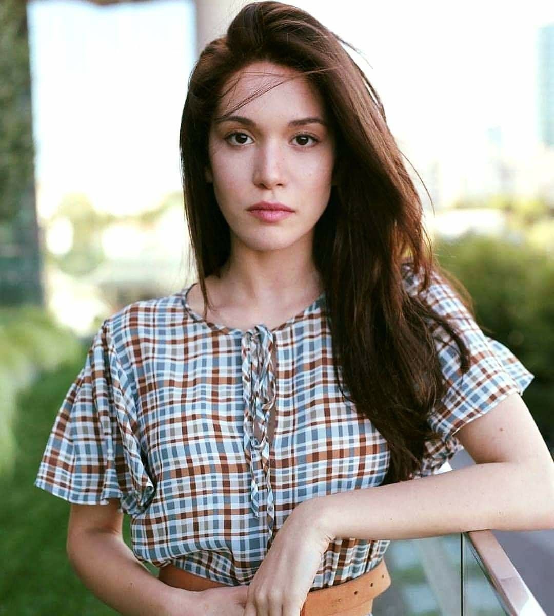  on hazal subasi wallpapers