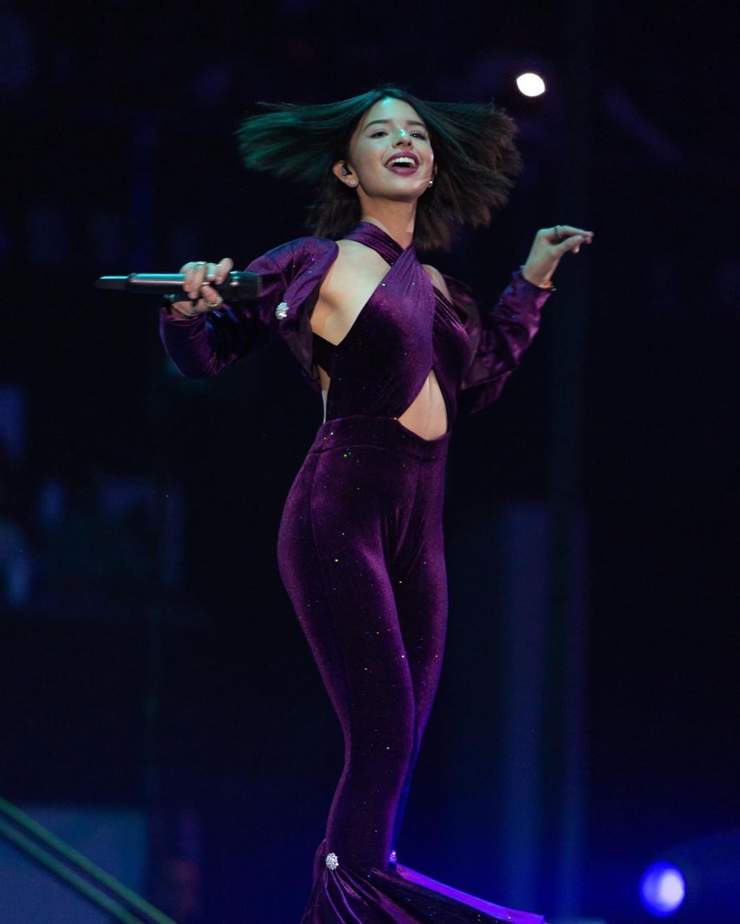 Saúl 'canelo' álvarez defeats caleb plant by knockout and becomes the. Angela Aguilar 2021 / 11 Angela Aguilar Ideas In 2021 Angela Mexican Outfit Mexican Dresses