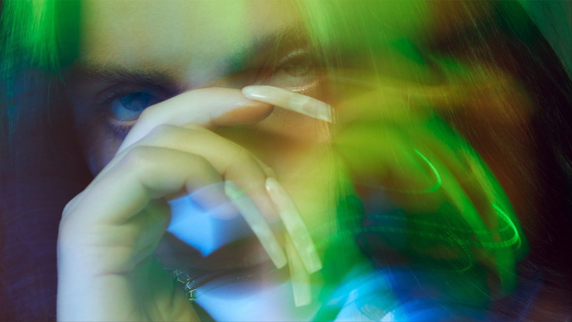 Cutler(background, in sunglasses) on the set of apple's “billie eilish: Billie Eilish The World S A Little Blurry Wallpapers Wallpaper Cave