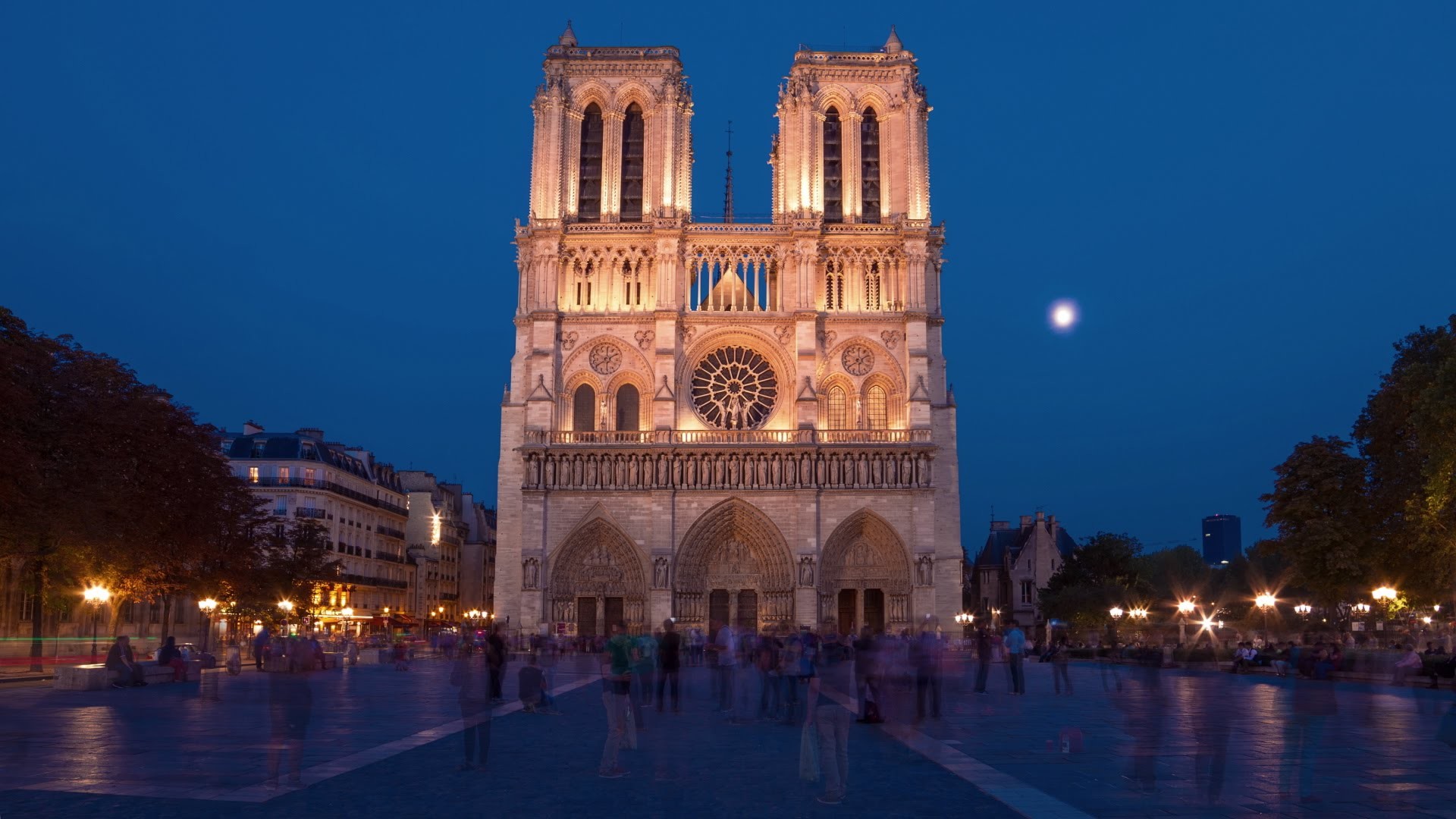Ottieni immagini Notre Dame Wallpaper 71 Pictures il piu cool da parte di