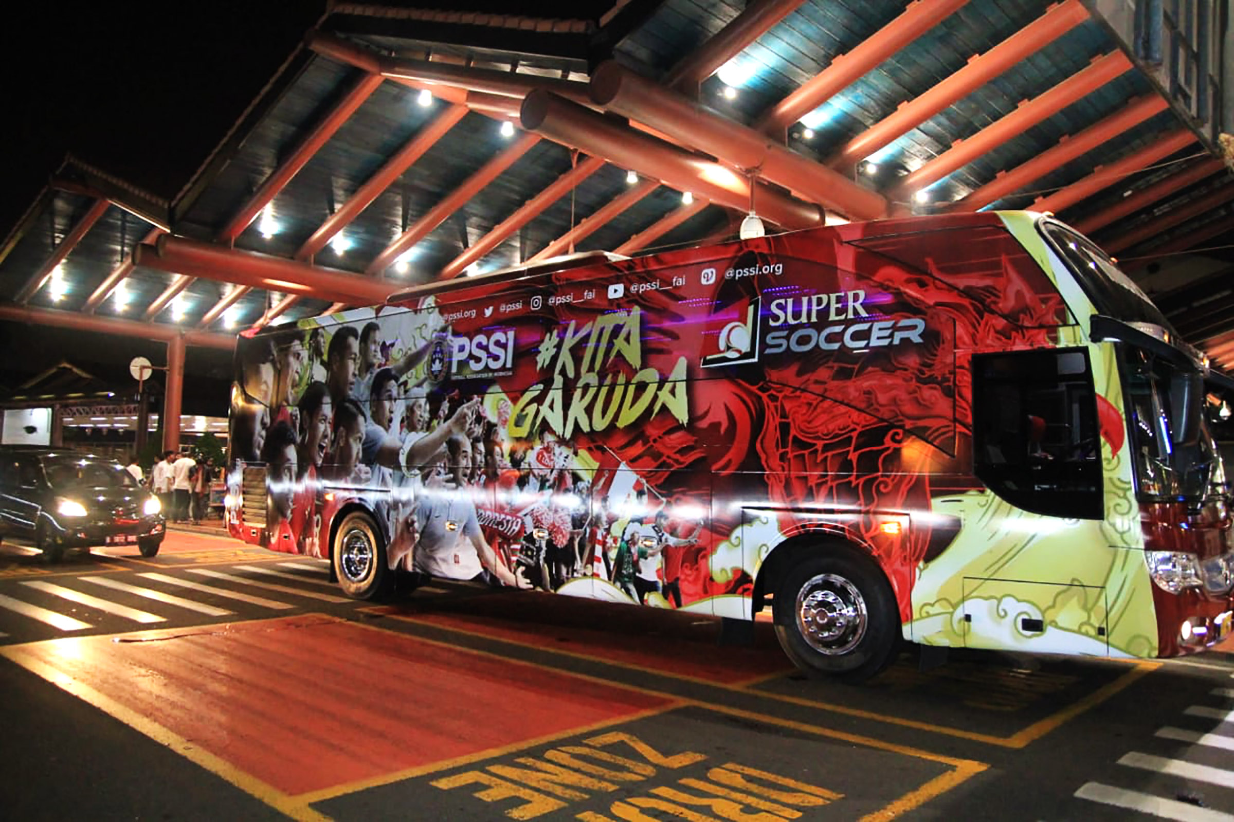 West brom fans did eventually warm to the boiler. Kita Garuda â Wanara