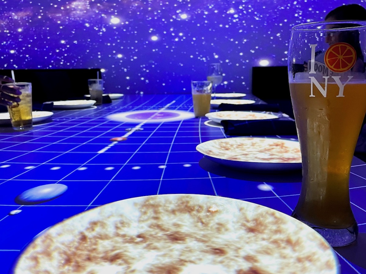 Experience a Virtual Reality Dinner in Syracuse for Your Next Night Out