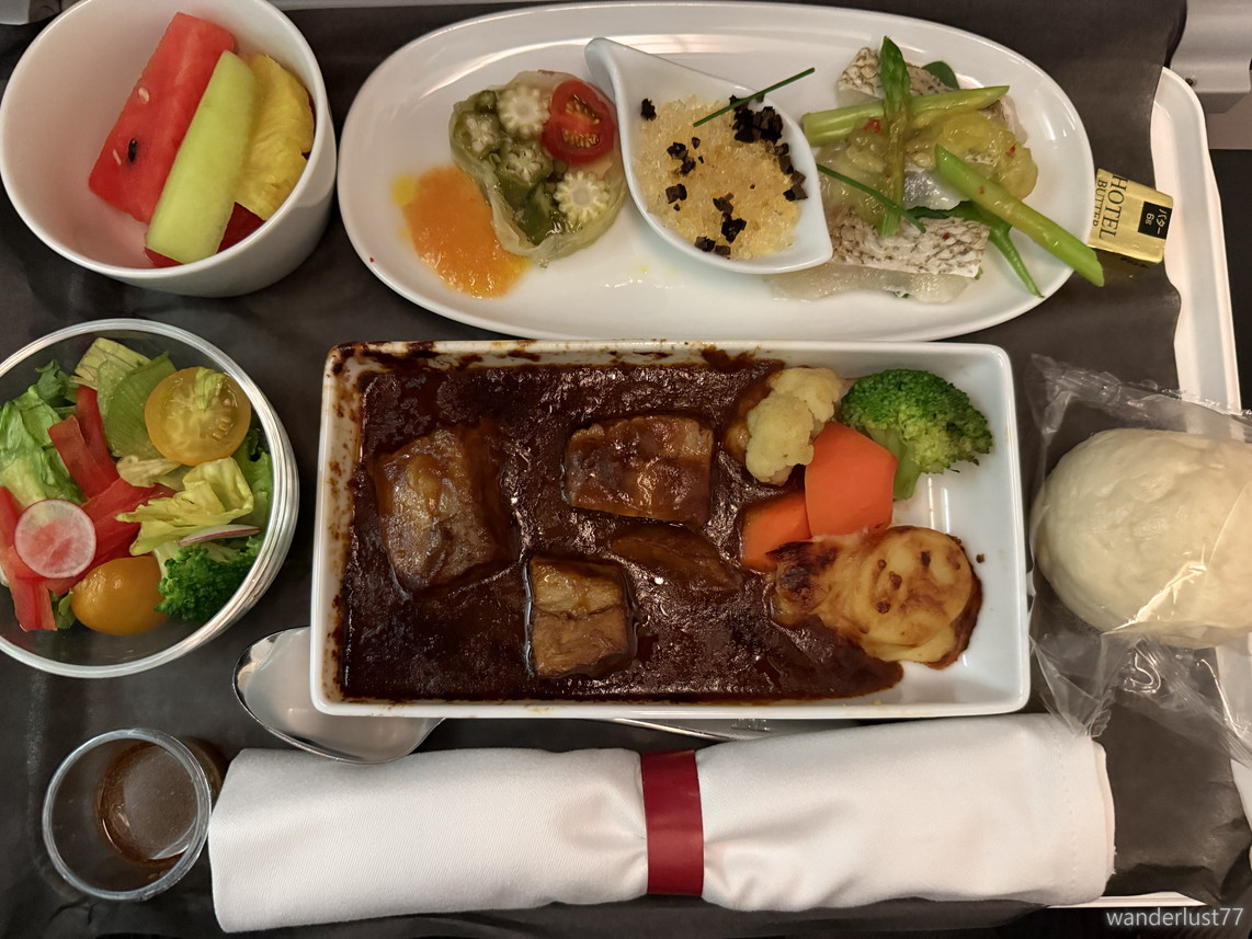 シドニー旅.1】プラス3000円のJALエコノミー有料機内食を初体験