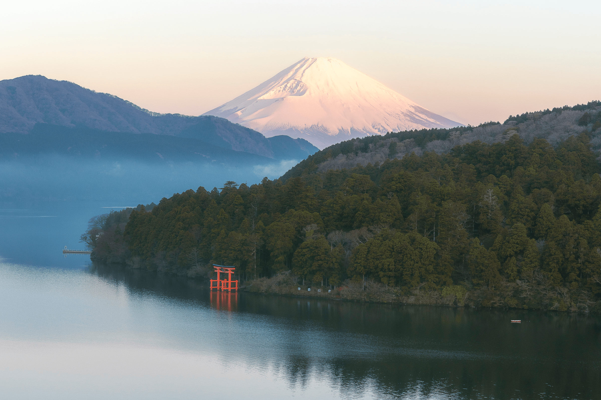 Hakone, Japan Travel Guide: A Relaxing Escape with Onsen, Hikes, and Mount Fuji Views