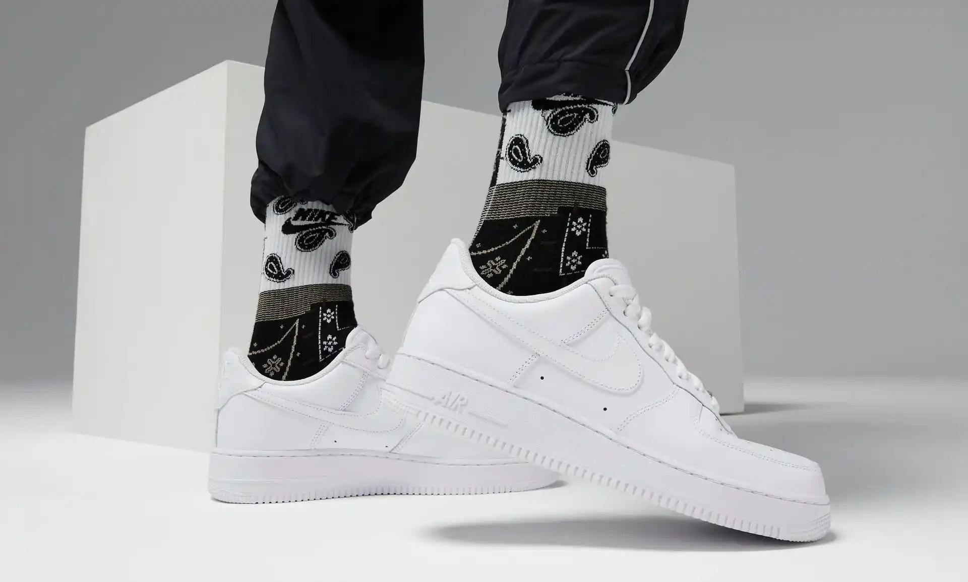 Nike AirForce 1 Low Triple White - WantedSneakers