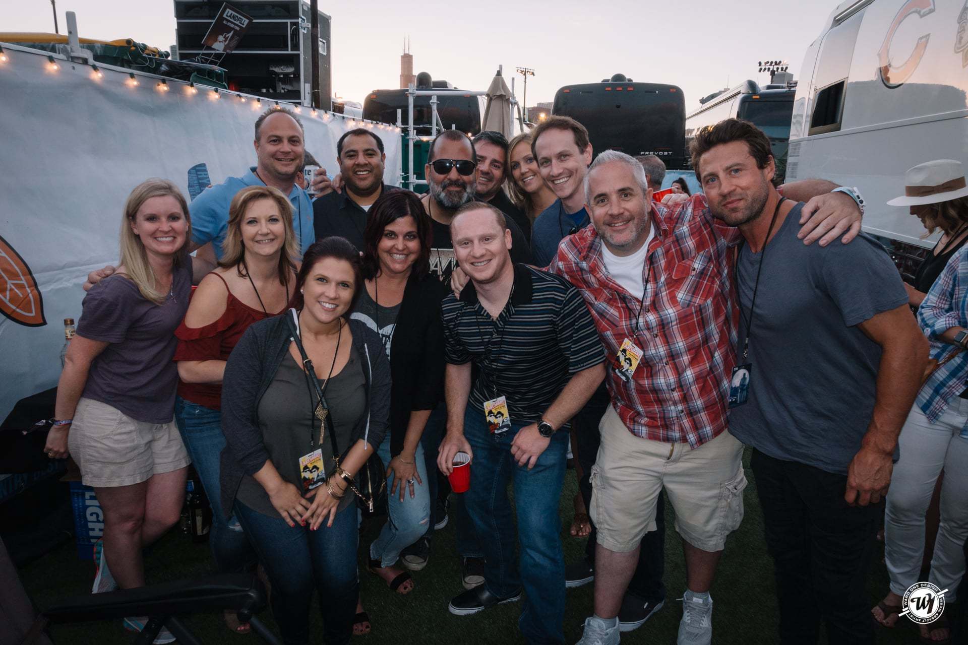 Live Nation presents Summer concert season 2017, and starts with the Country LakeShake festival.