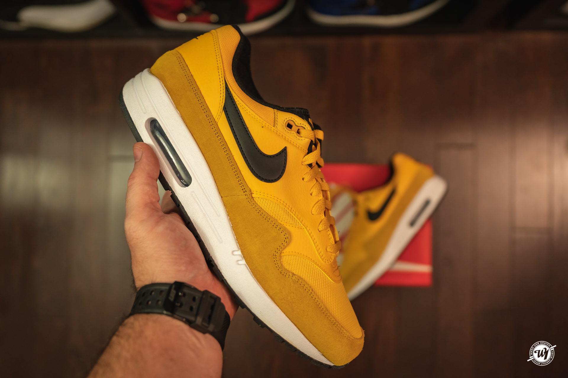 Nike Air Max 1 Premium