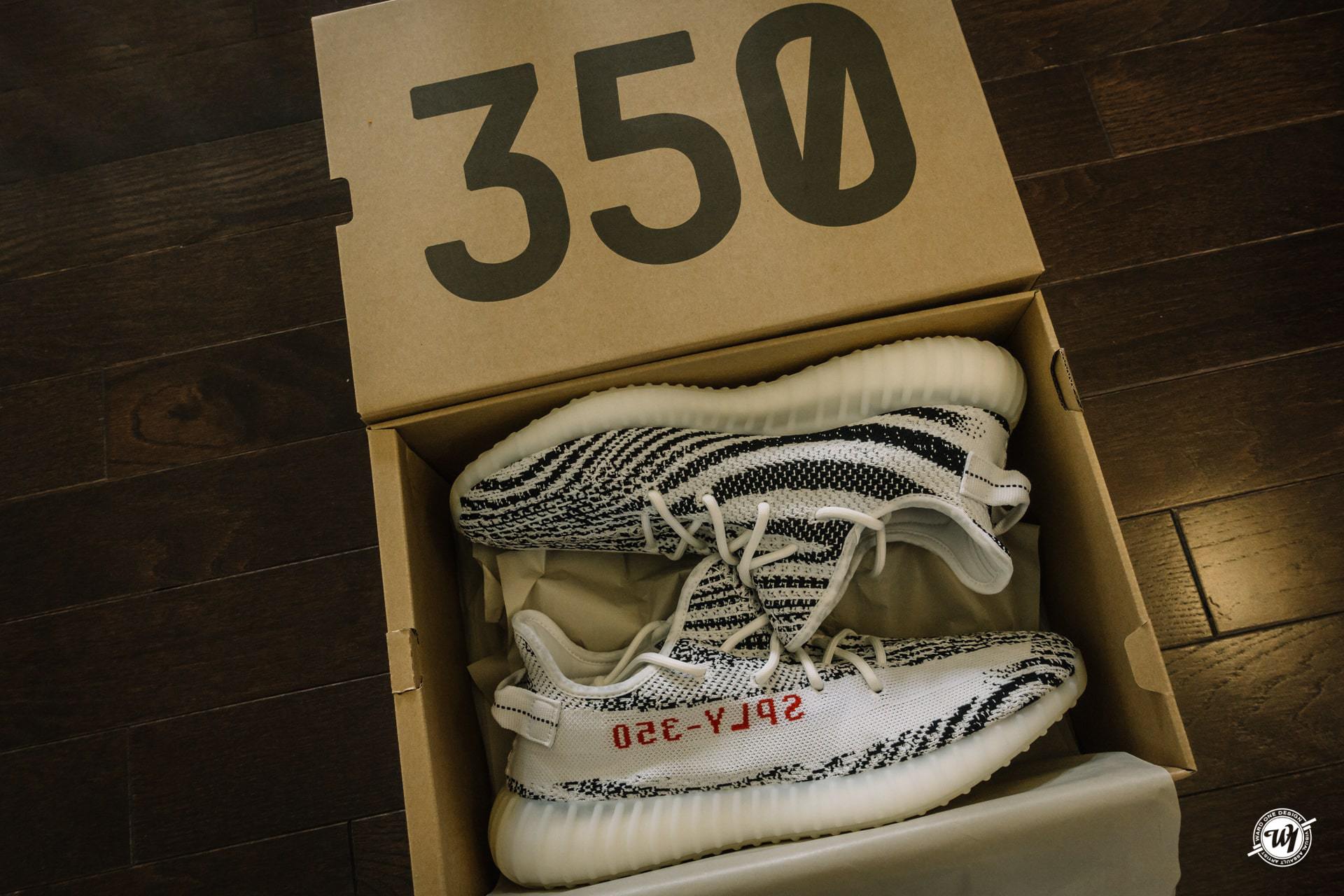 Yeezy Boost 350 v2 Zebra