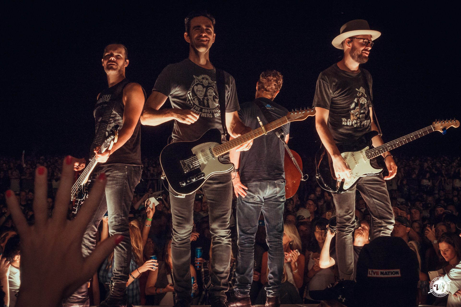 Dierks Bentley • What the Hell Tour 2017