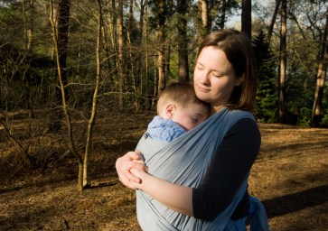 Warm Glow Photo babywearing-7 Mother wearing her son in a didymos Robert wrap in Coombe Woods, Croydon. Photographed by Anna Hindocha/Warm Glow Photo