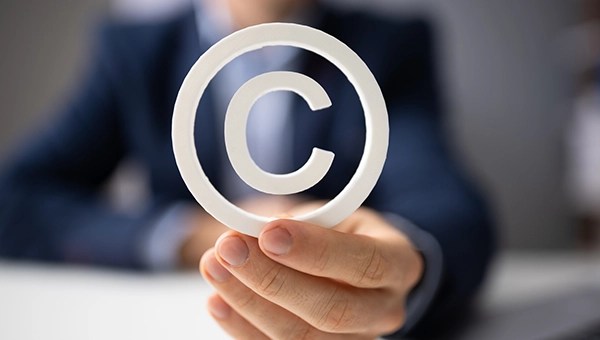 Copyright logo