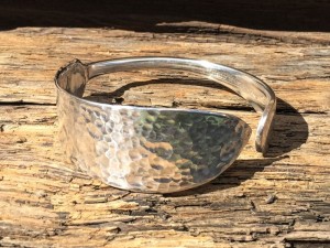 Hammered Effect Silver Plated Fishknife Bangle
