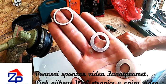 Tiga magnet cincin dipasang pada batang kayu sehingga dapat melayang seperti gambar. Cara Memasang Pisau Gergaji Pada Trimmer