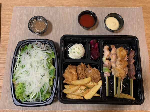 お取り寄せお料理でペアリング 新宿三丁目 福みみ新宿店 さんで焼き鳥串セットと日本酒堪能 和酒xフロマージュ