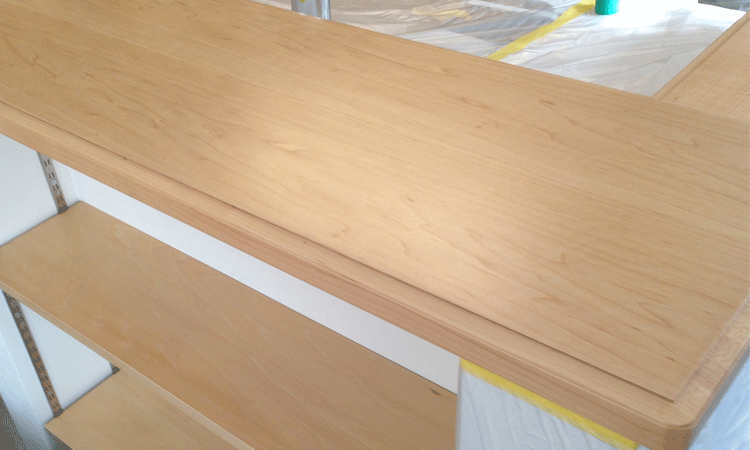 キッチンカウンターの再塗装