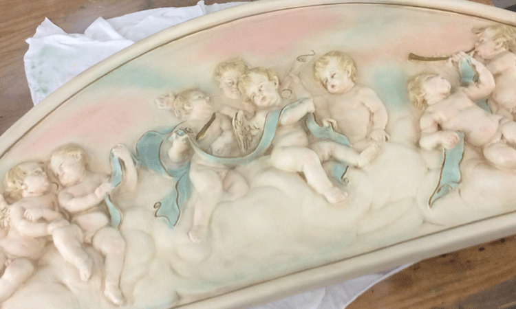 陶器レリーフの修復