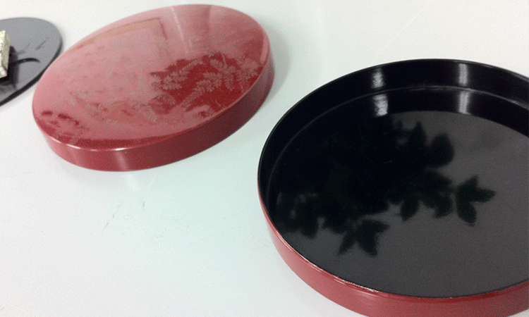 漆の硯　接着塗装