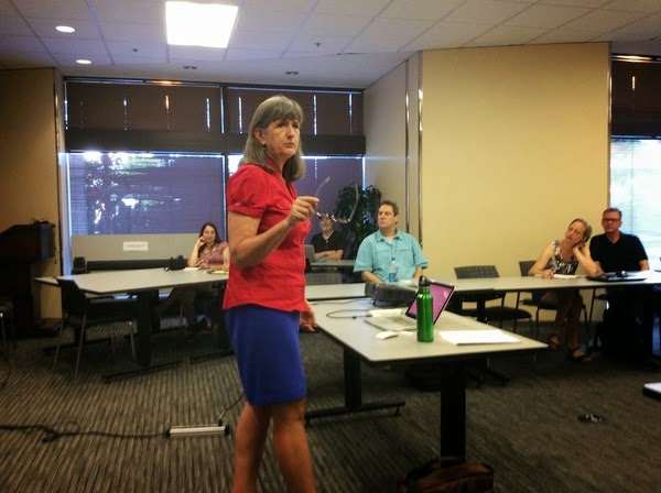 Mary Ann Aschenbrenner delivering a WordPress presentation