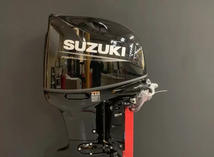 Suzuki 140 HP EFI ’22