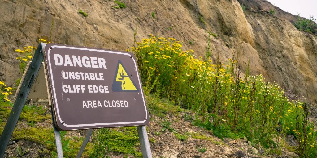 Flawed Alarmism: Coastal Cliff Erosion in California and the Inaccuracies of Climate Change Projections • Watts Up With That? - Vimarsana News