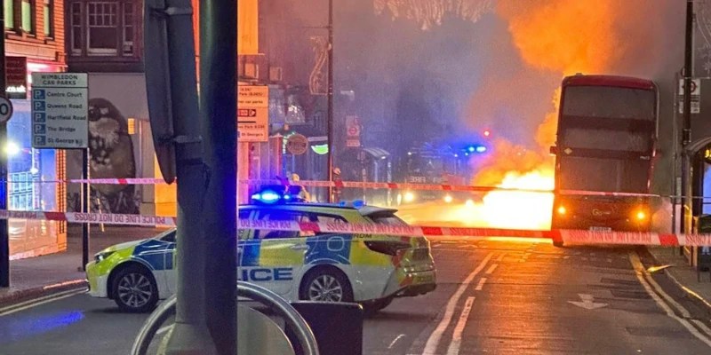 EV Double Decker Bus Catches Fire in London Rush Hour • Watts Up With That? - Vimarsana News