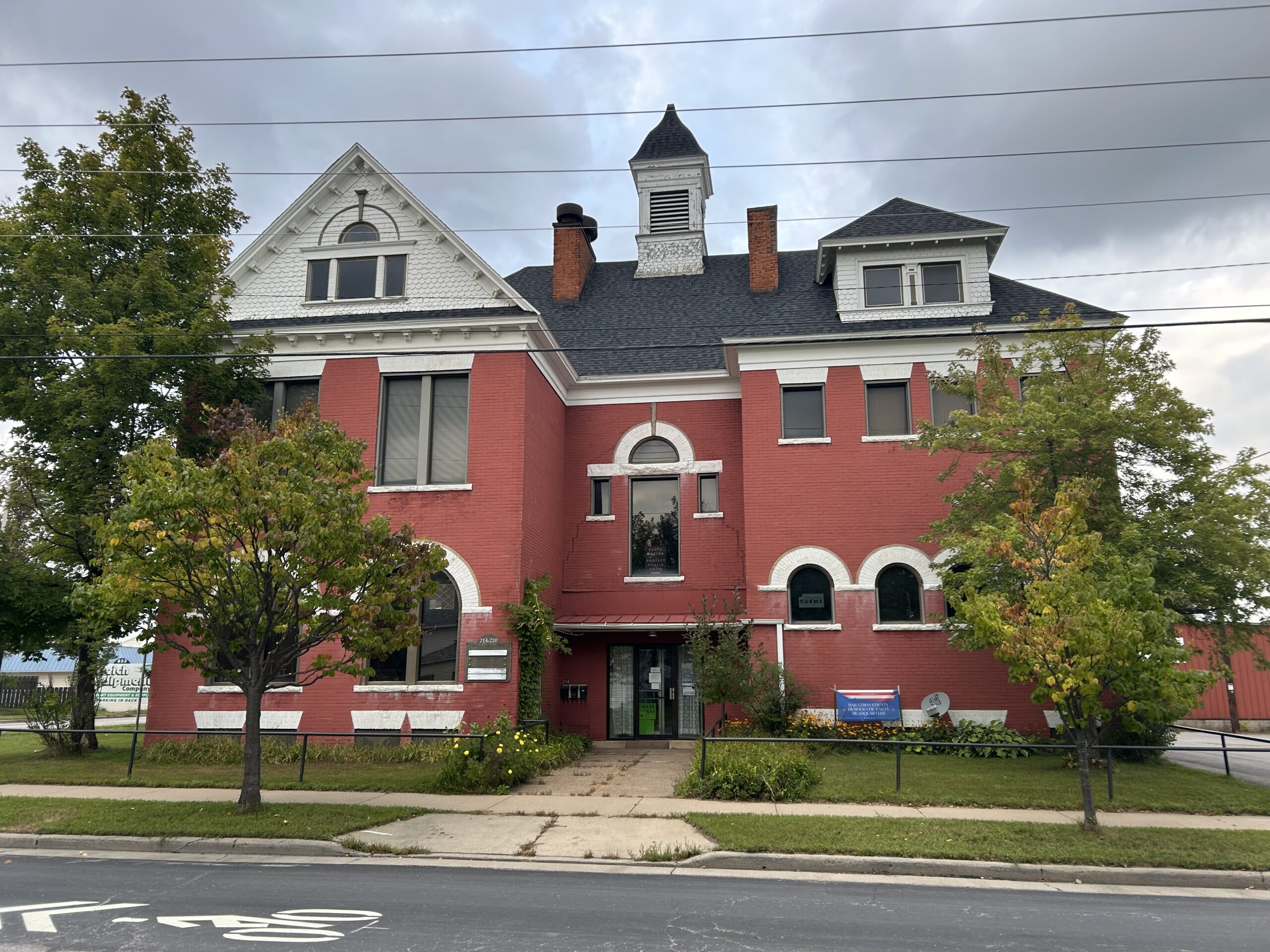 Exploring Wausau's Historic Landmarks: A Walking Tour of the Third Avenue Neighborhood (2026)