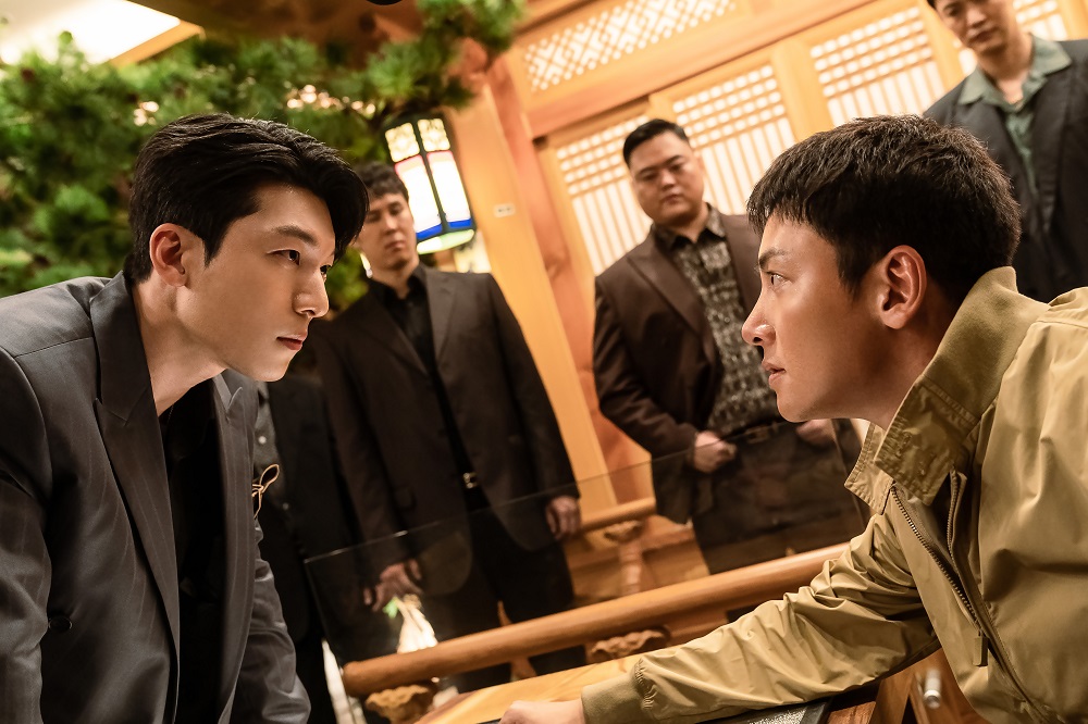 這張圖片的 alt 屬性值為空,它的檔案名稱為 The-Worst-of-Evil_Still_01.jpg