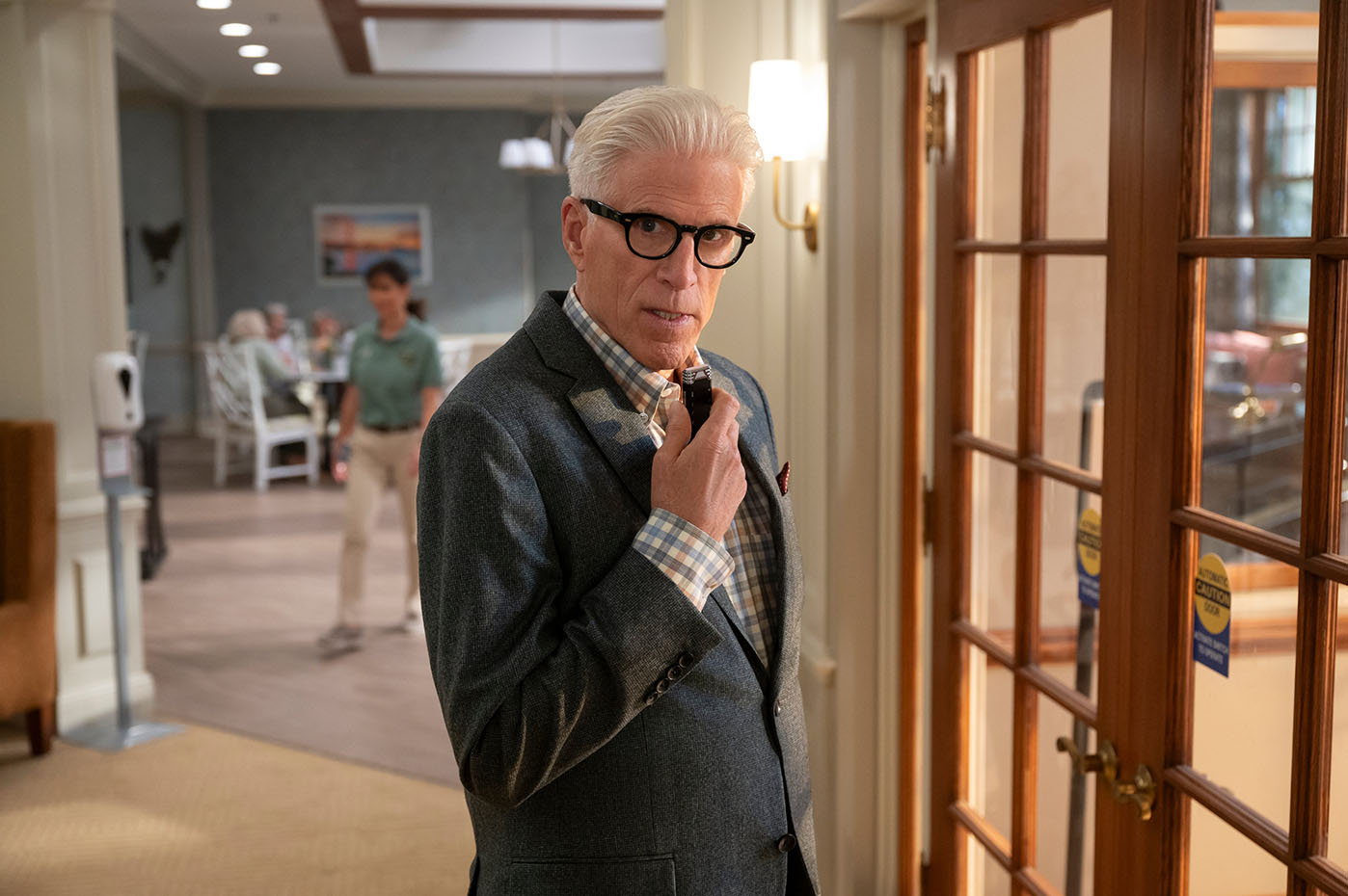 Netflix 美劇《臥底老紳士》劇情看點，一段溫馨又充滿驚喜的老年新生旅程