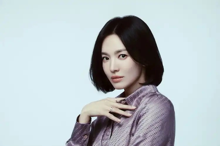 Netflix 韓劇《慢慢地強烈地》確定製作!由宋慧喬、孔劉、金雪炫、車勝元、李荷妮主演