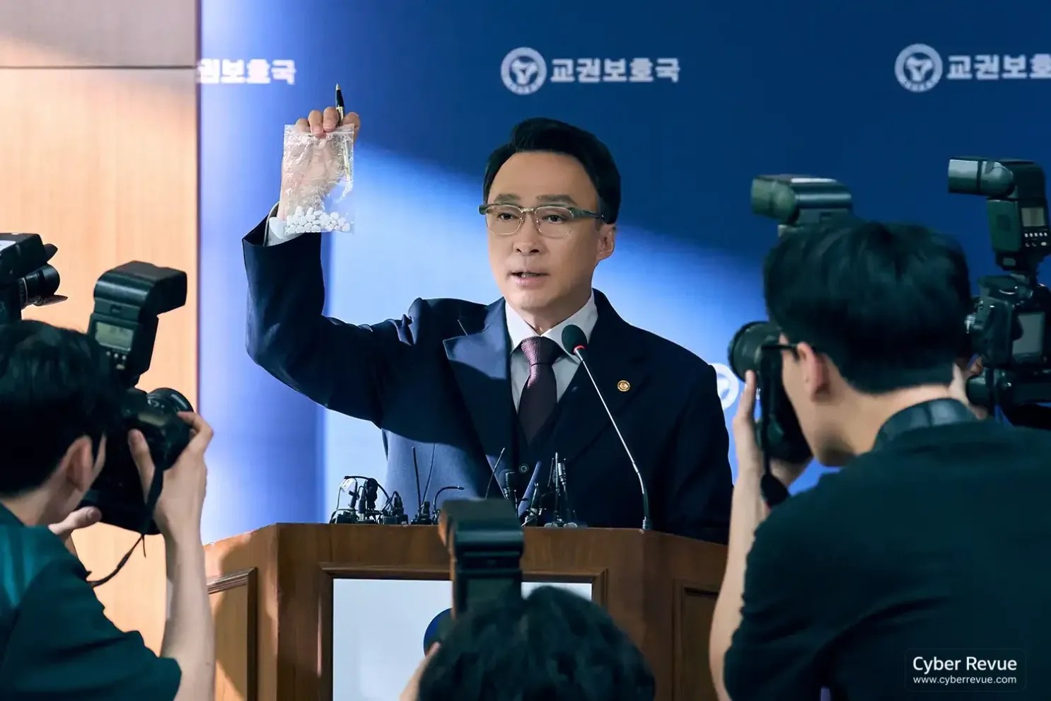 Netflix 韓劇《鐵拳教育》金武烈化身教權死神,專治越線屁孩與恐龍家長