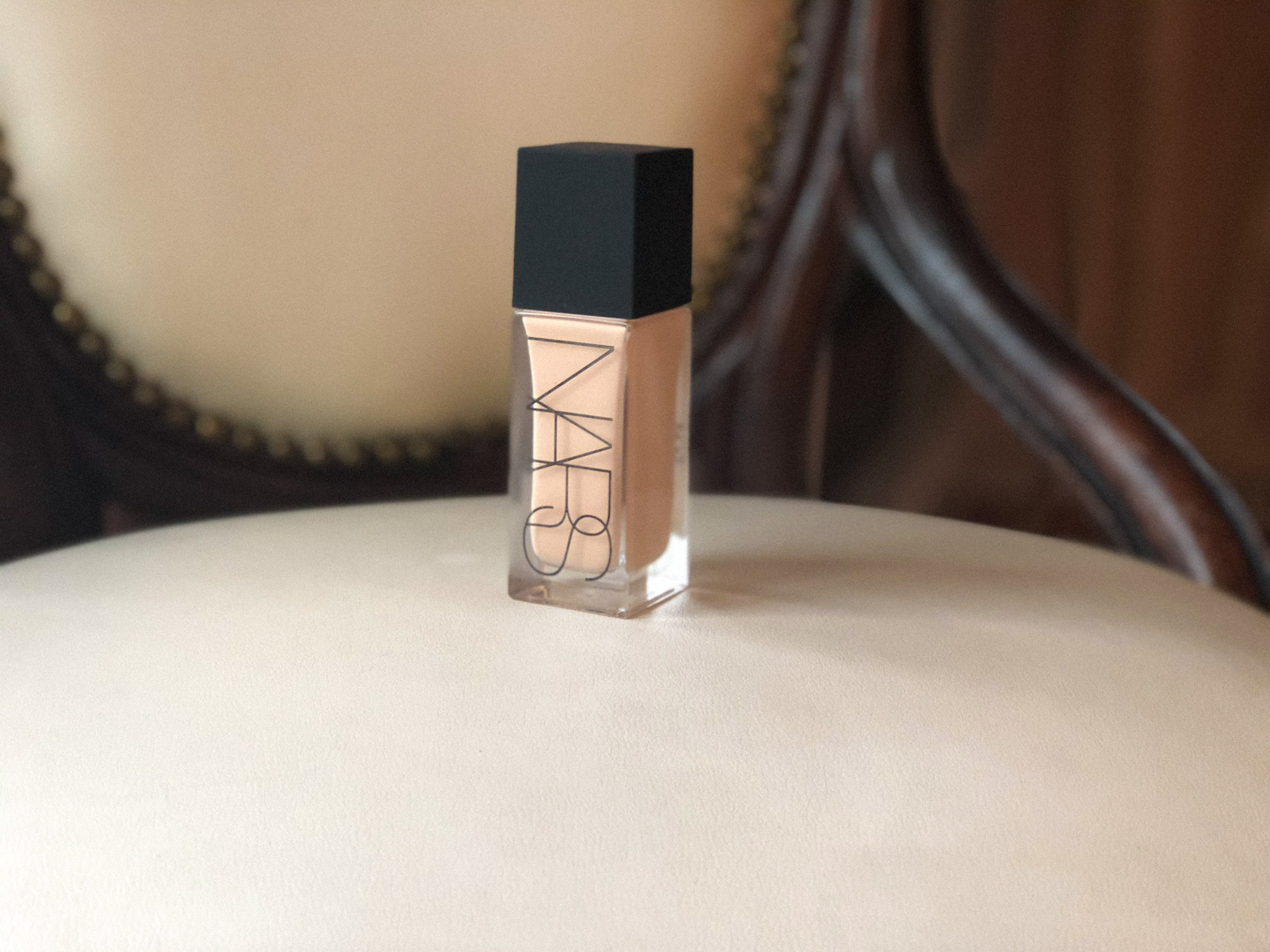 NARS Tinted Glow Booster in Light