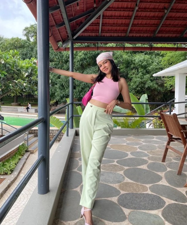 Coffe Date Outfit Ideas 16