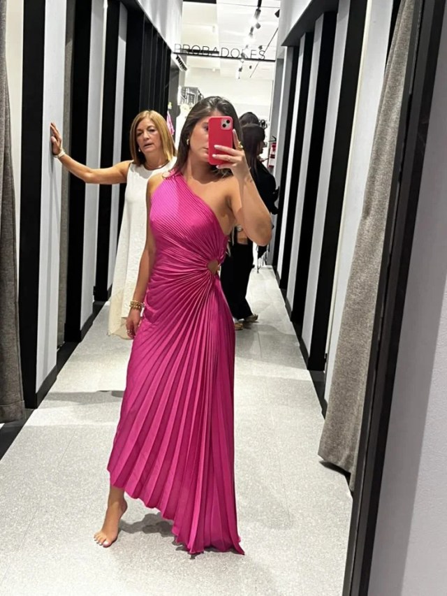 What to wear to Destination Wedding As a Guest 5