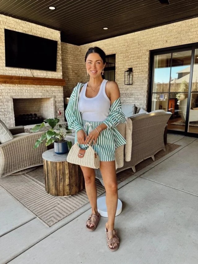 What Should Women Wear in Ibiza in the Summer? (Best 21 outfit Style Guide) 19 What To Wear to ibiza for womeen in summer 18