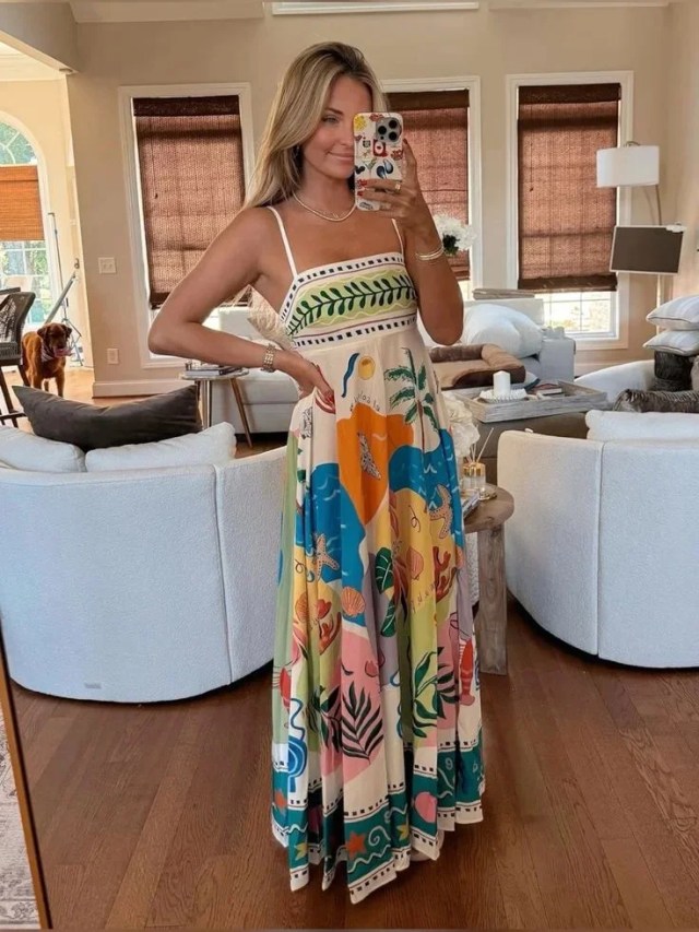 What Should Women Wear in Ibiza in the Summer? (Best 21 outfit Style Guide) 9 What To Wear to ibiza for womeen in summer 8