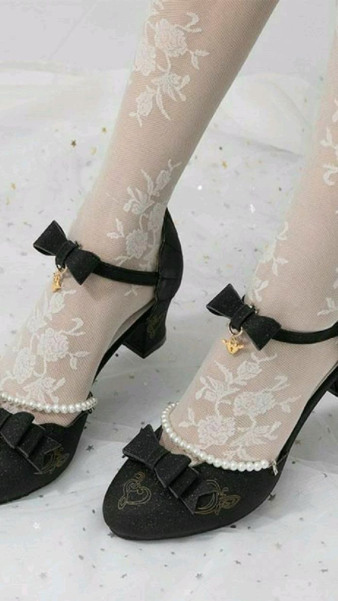 70 Best Sandals That Looks Good With Socks