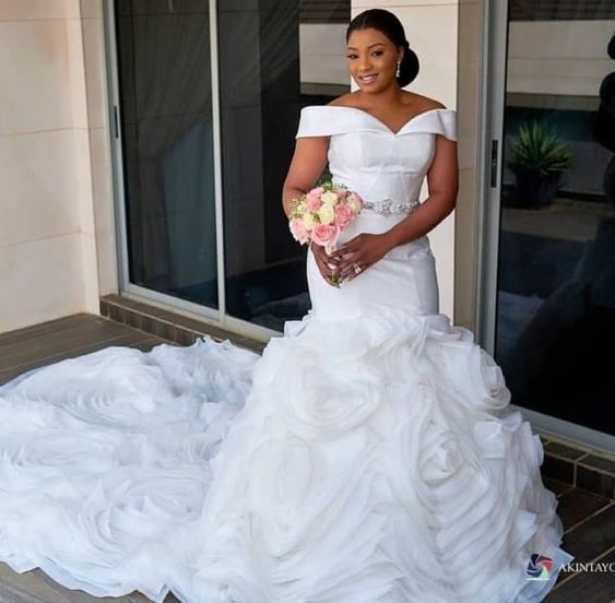 30 Latest Wedding Gowns In Nigeria-2022