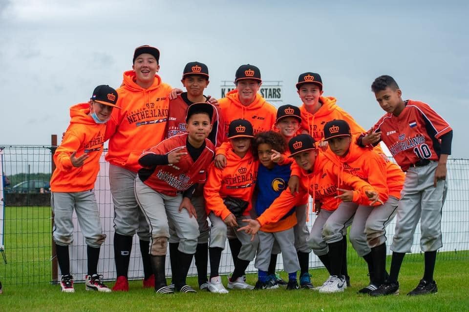 Deel van honkbalteam U12 op EK in België