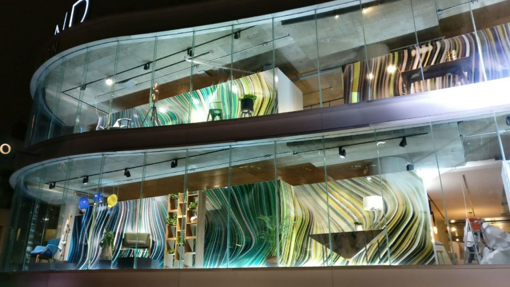 Samsung crea “Lienzo Negro” un espacio que muestra el vínculo entre arte y tecnología