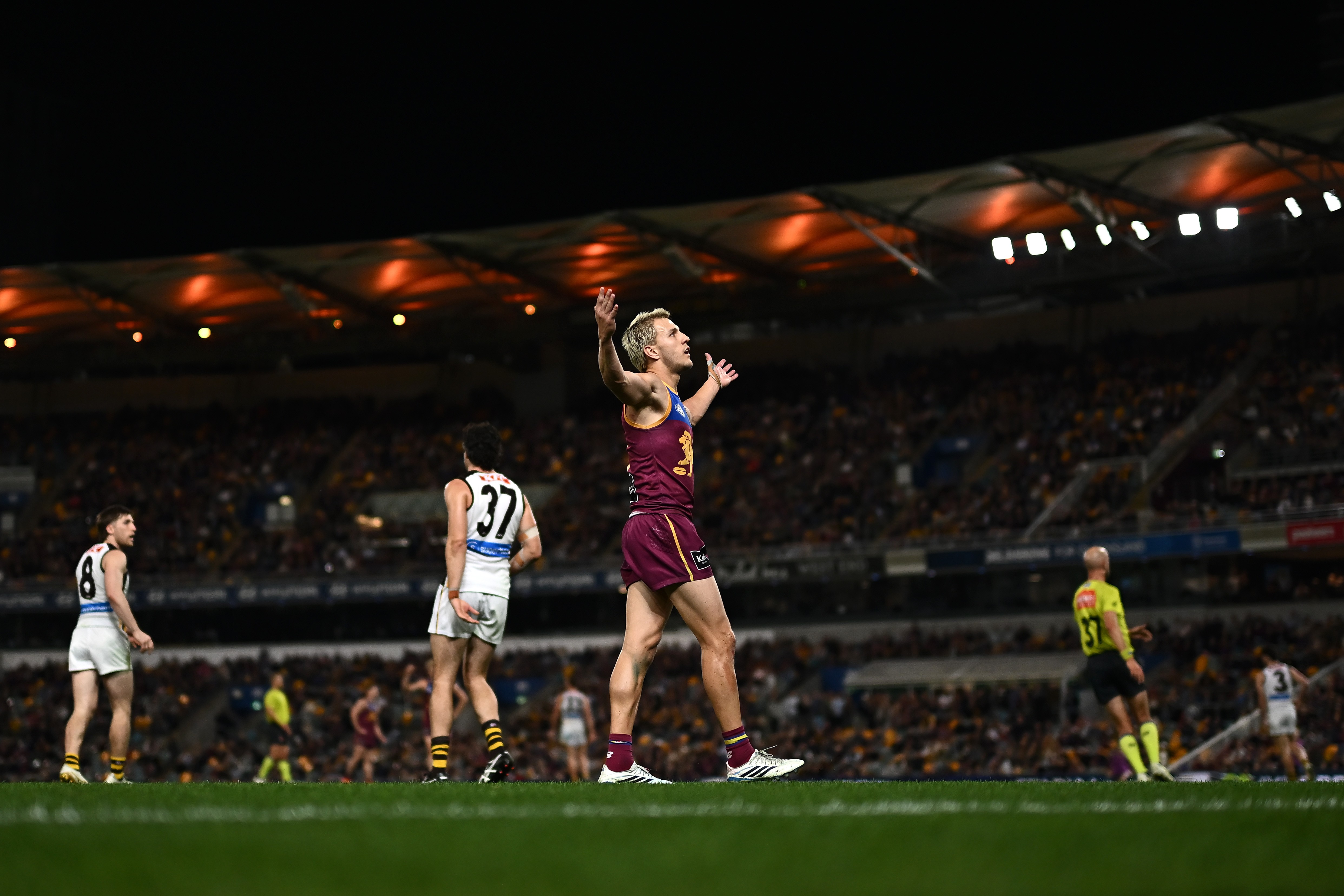 AFL Review: Lions Roar, Hawks Stumble; North Melbourne's Revival (2026)